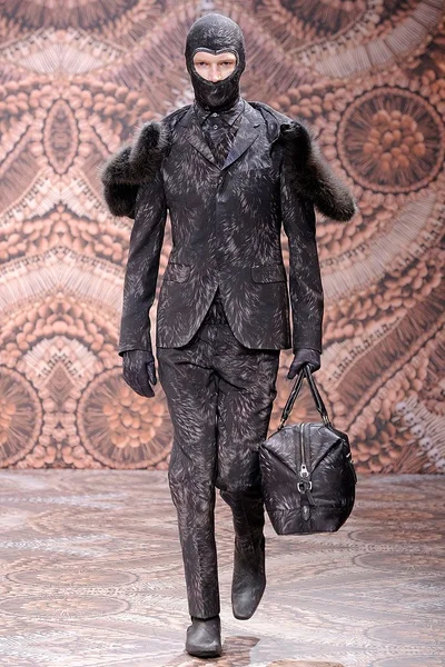 Look 26